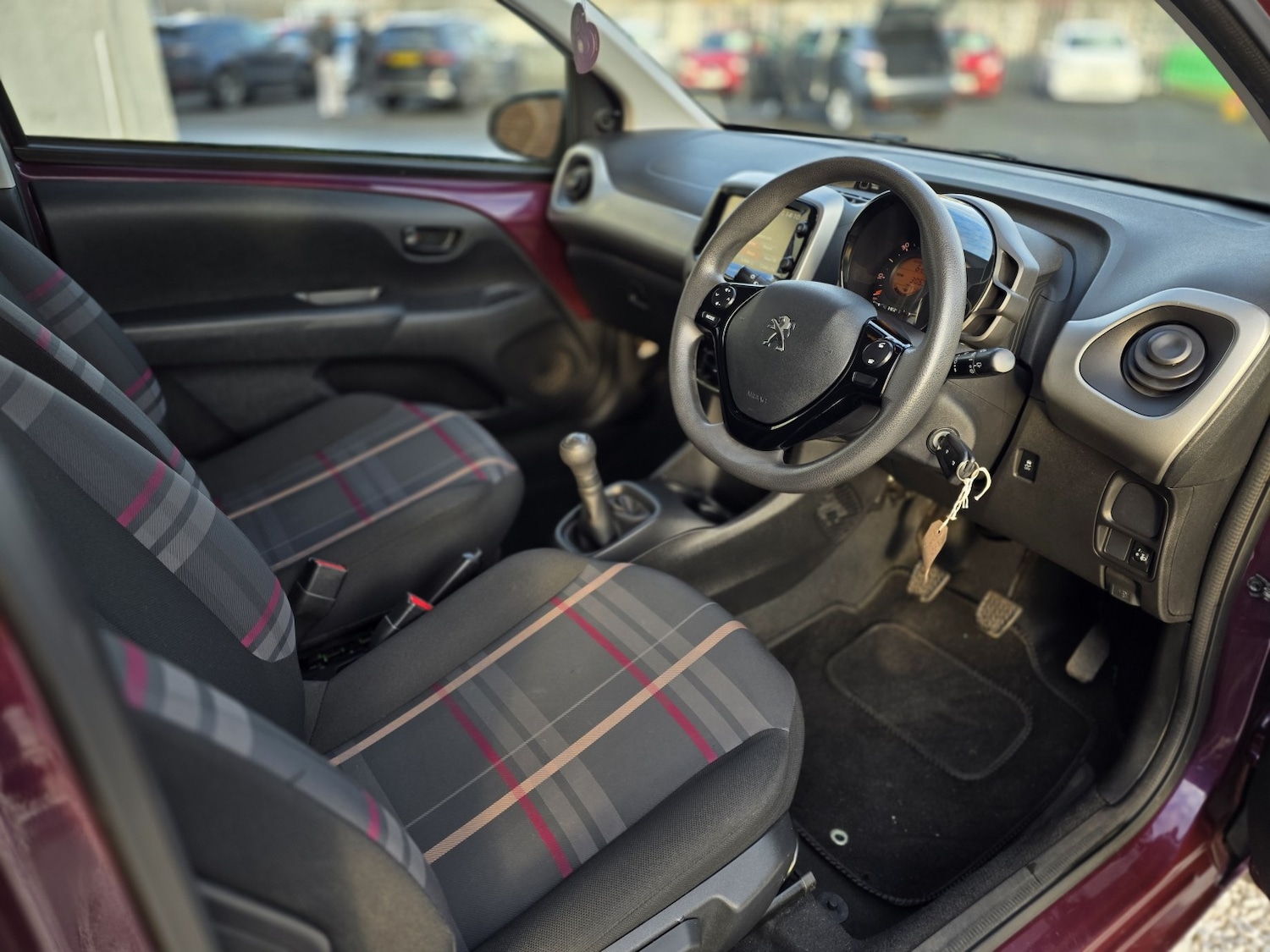 Used Peugeot 108 2015 for sale - 77129618: Photo 15