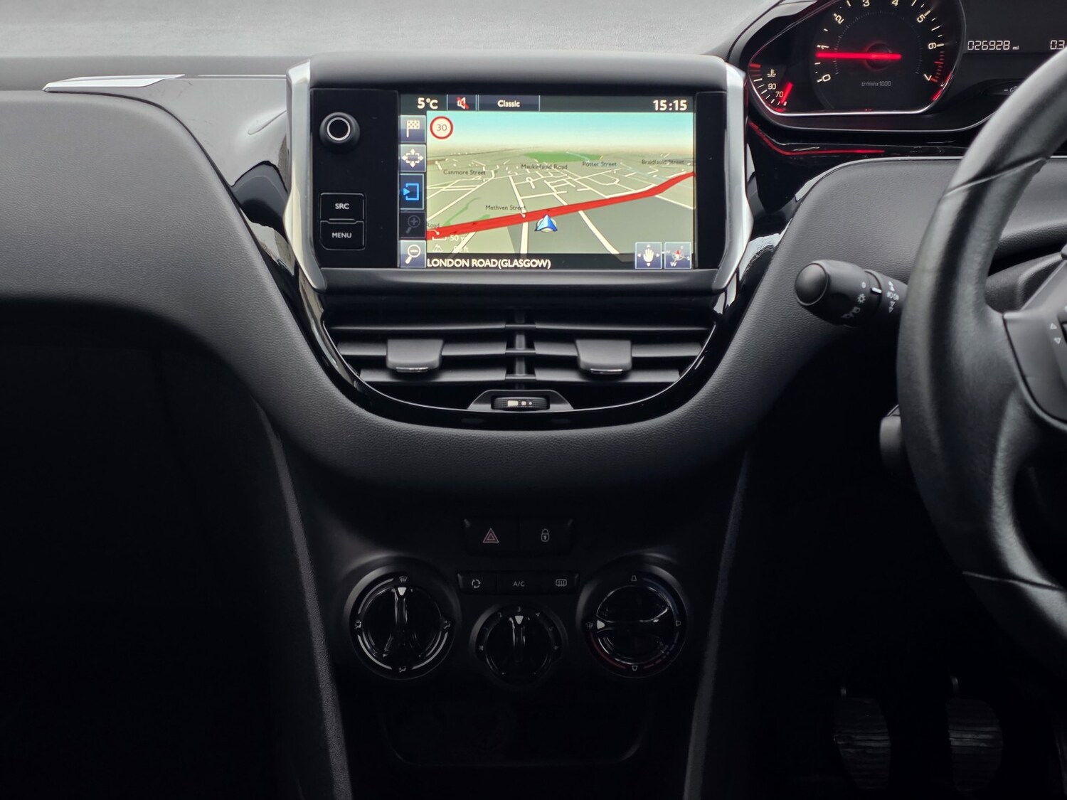 Used Peugeot 208 2015 for sale - 77880998: Photo 10