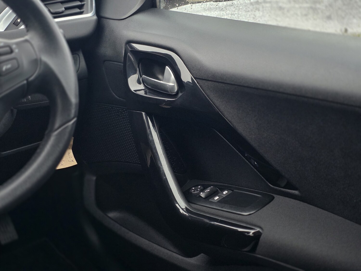 Used Peugeot 208 2015 for sale - 77880998: Photo 14