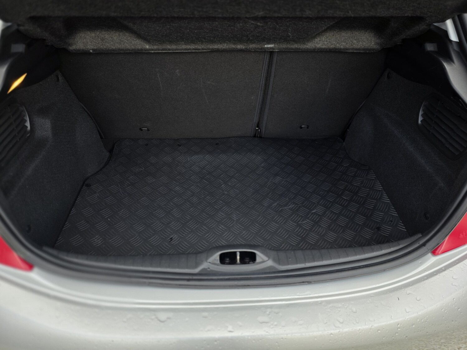 Used Peugeot 208 2015 for sale - 77880998: Photo 24