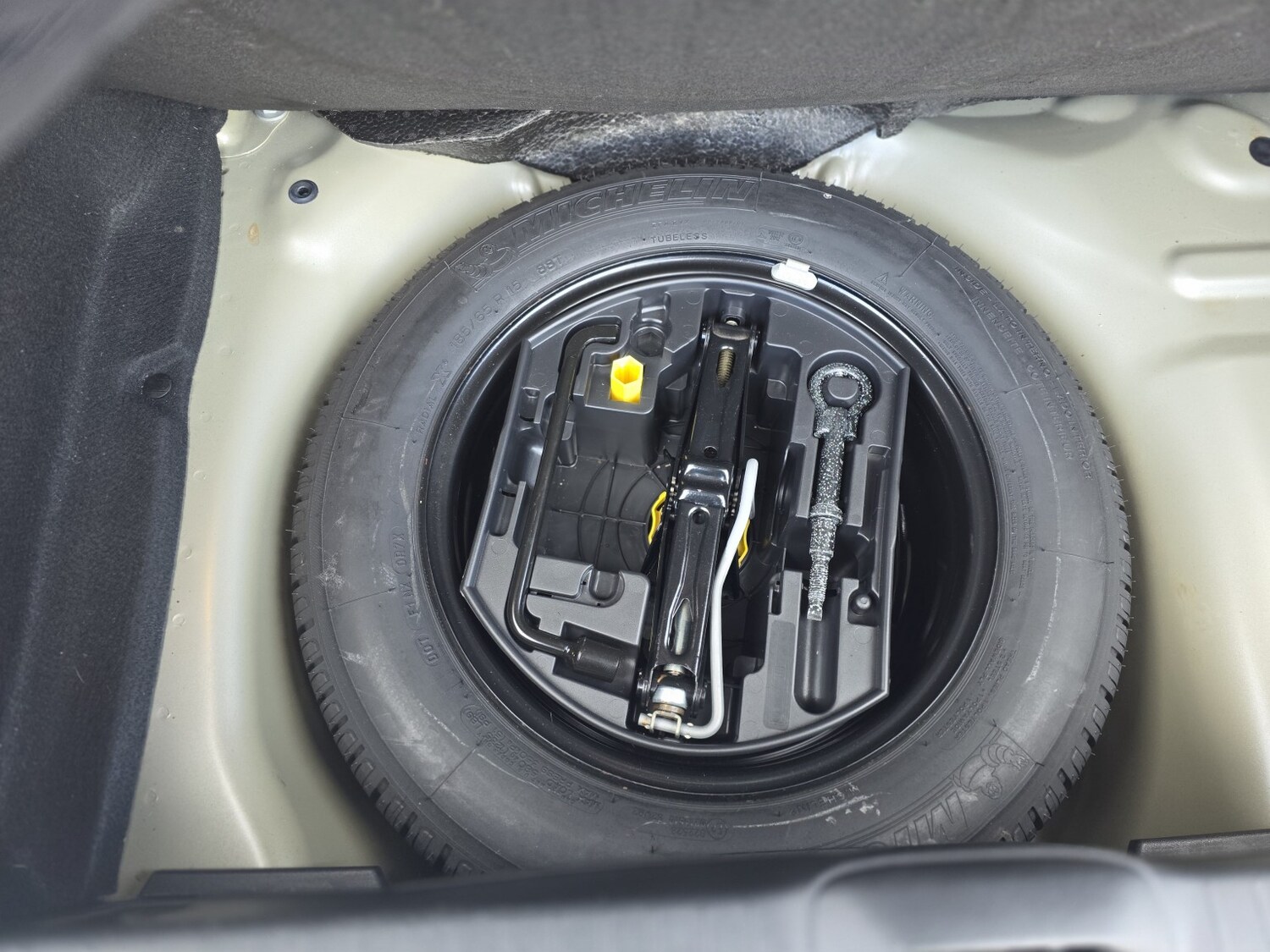 Used Peugeot 208 2015 for sale - 77880998: Photo 25