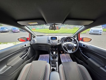 Used Ford Fiesta 2017 for sale - 79038680: Photo