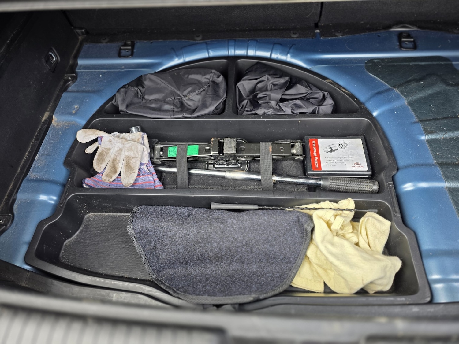 Used Kia Venga 2010 for sale - 77709078: Photo 25