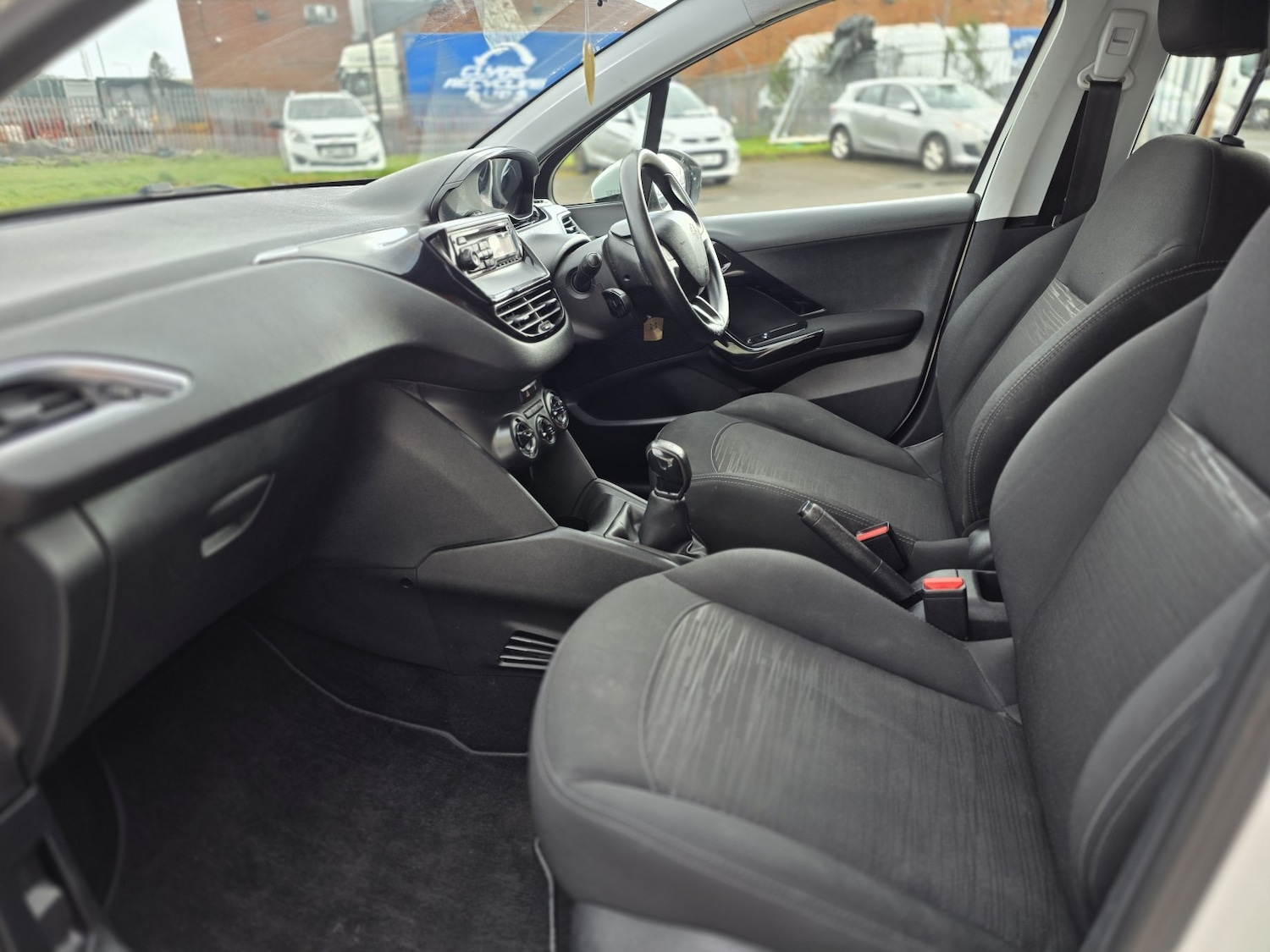 Used Peugeot 208 2014 for sale - 78098218: Photo 17