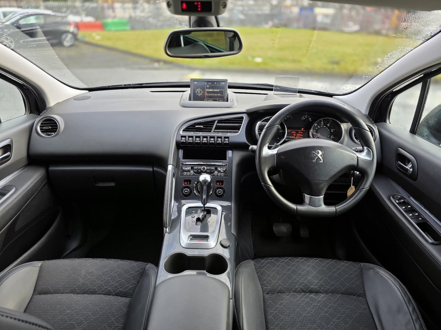 Used Peugeot 3008 2015 for sale - 77400036: Photo 2