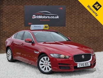 Used Jaguar XE 2016 for sale - 78833537: Photo