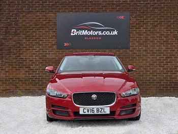Used Jaguar XE 2016 for sale - 78833537: Photo