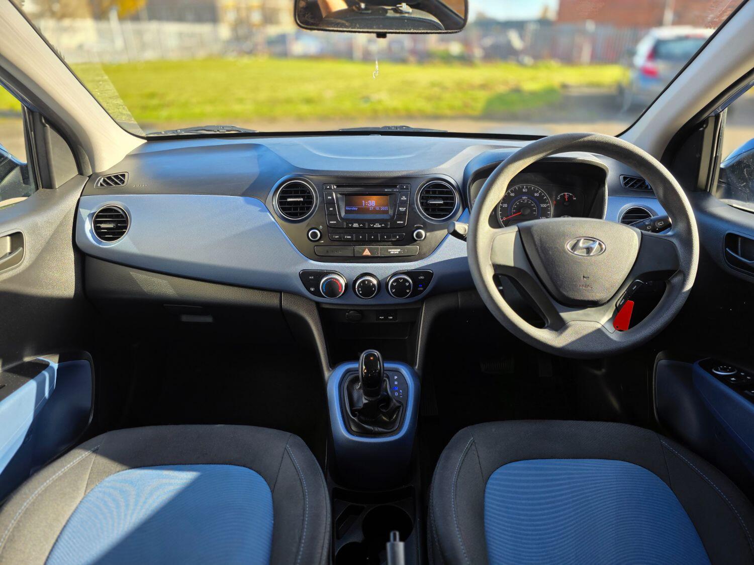 Used Hyundai i10 2016 for sale - 76407622: Photo 2