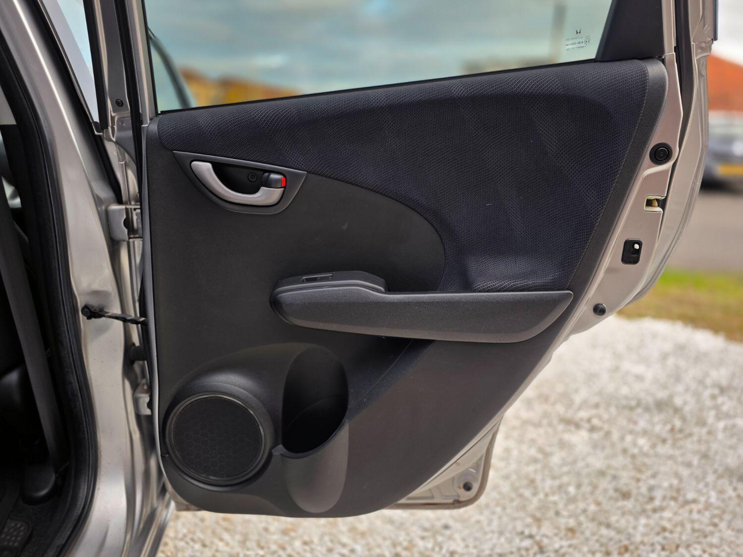 Used Honda Jazz 2010 for sale - 76407590: Photo 13