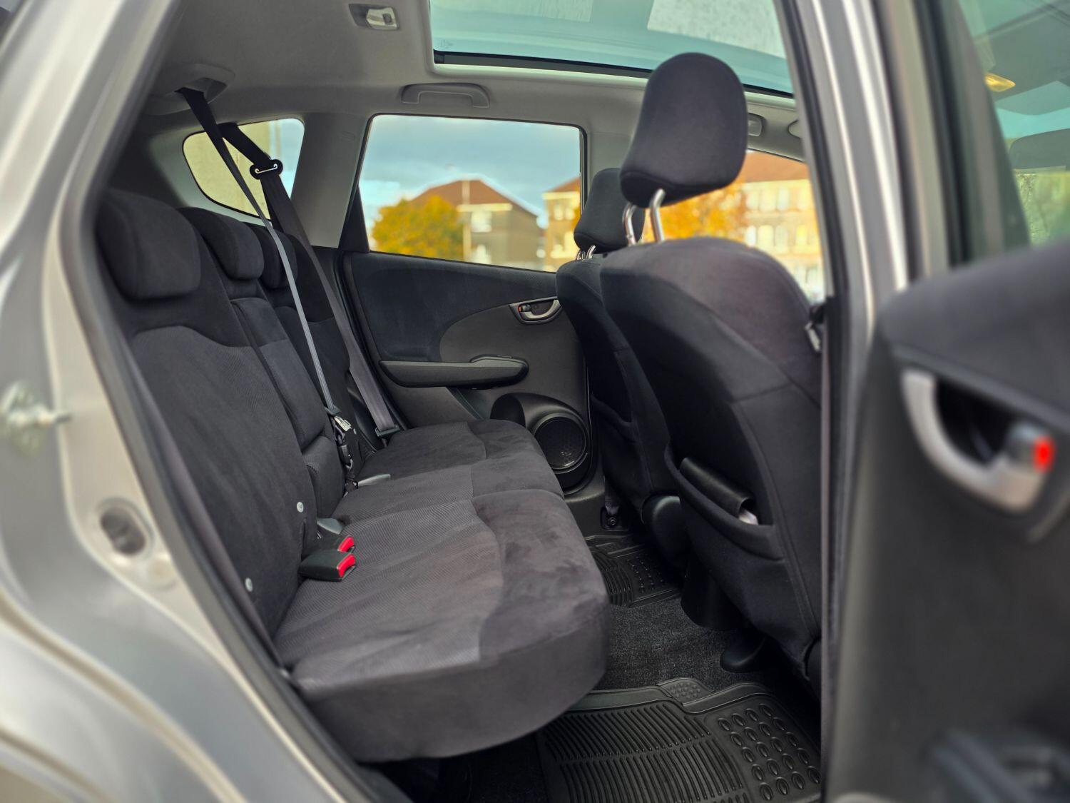 Used Honda Jazz 2010 for sale - 76407590: Photo 14