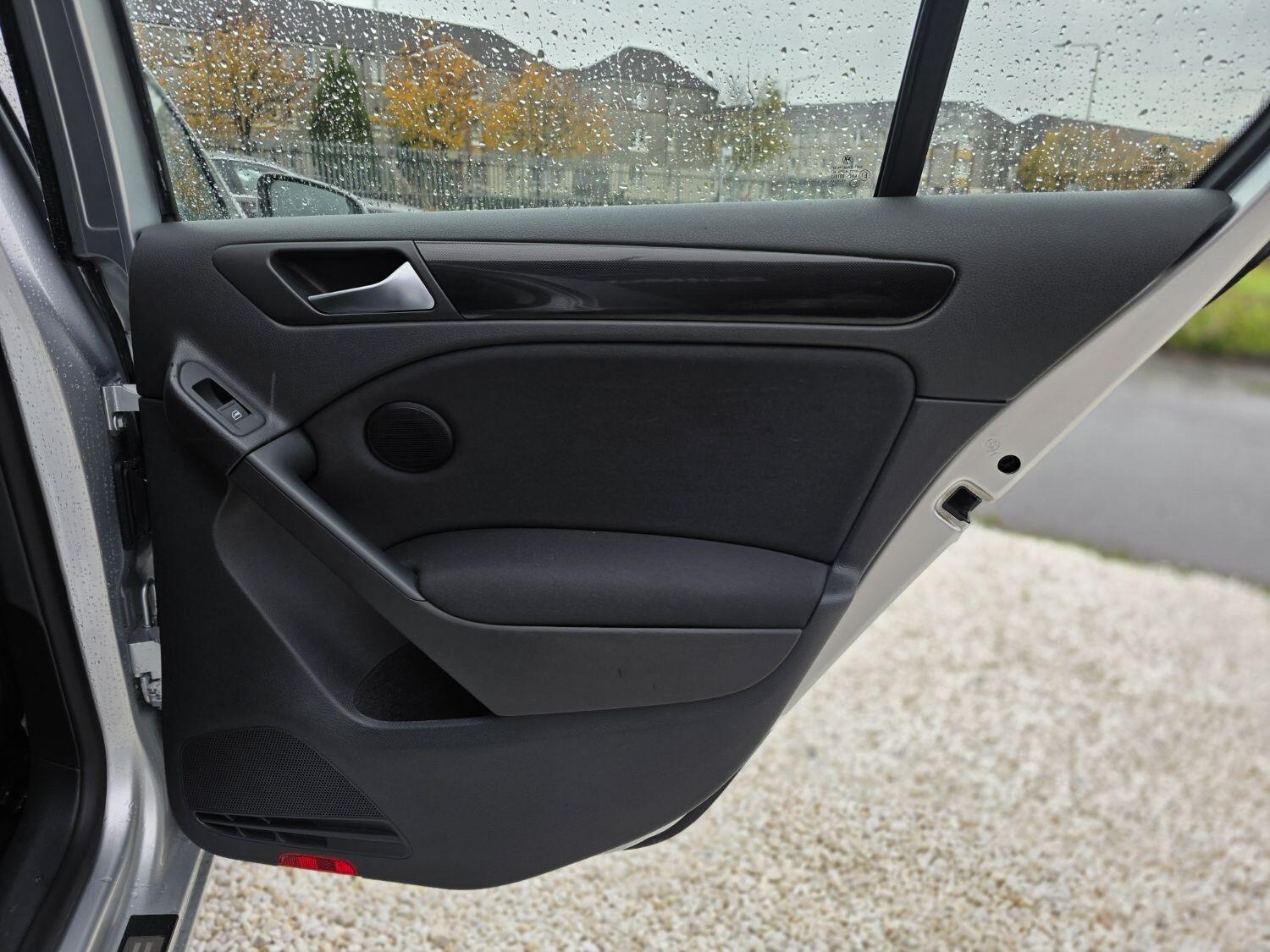 Used Volkswagen Golf 2010 for sale - 76407510: Photo 14