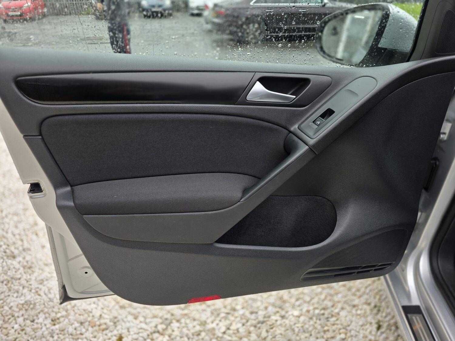 Used Volkswagen Golf 2010 for sale - 76407510: Photo 15