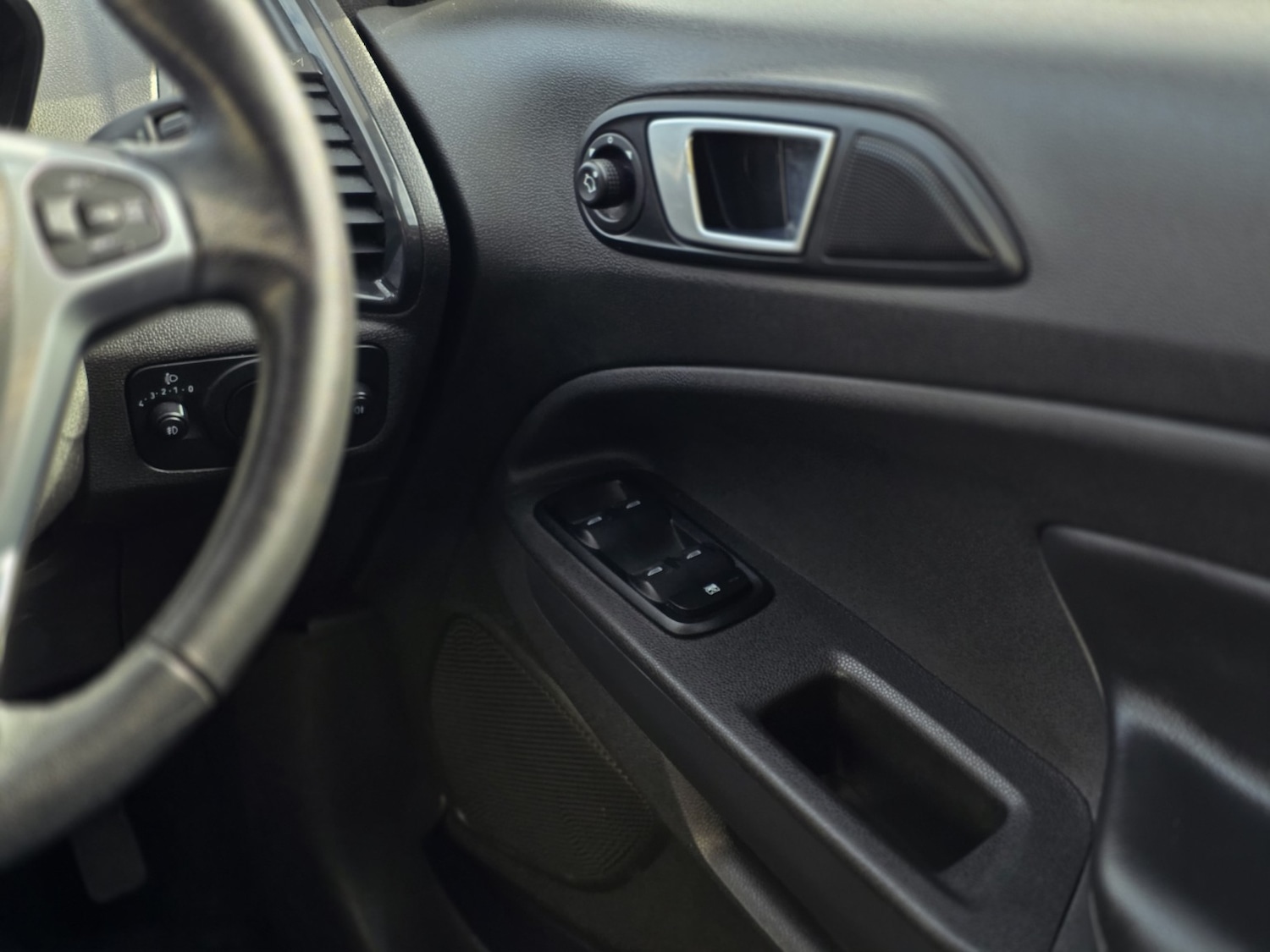 Used Ford Ecosport 2015 for sale - 77721341: Photo 13