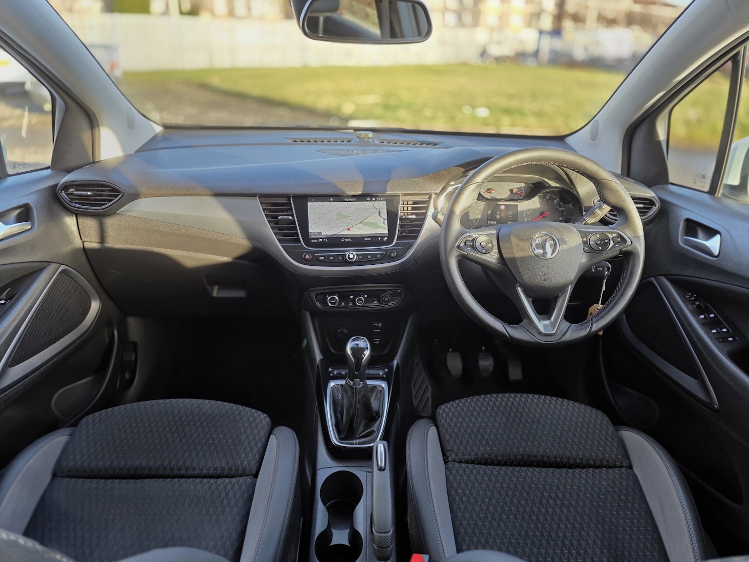 Used Vauxhall Crossland X 2018 for sale - 77370690: Photo 2