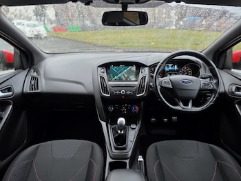 Used Ford Focus 2017 for sale - 77564202: Photo