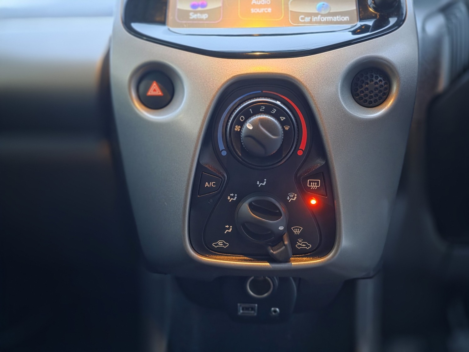 Used Peugeot 108 2016 for sale - 76769776: Photo 13