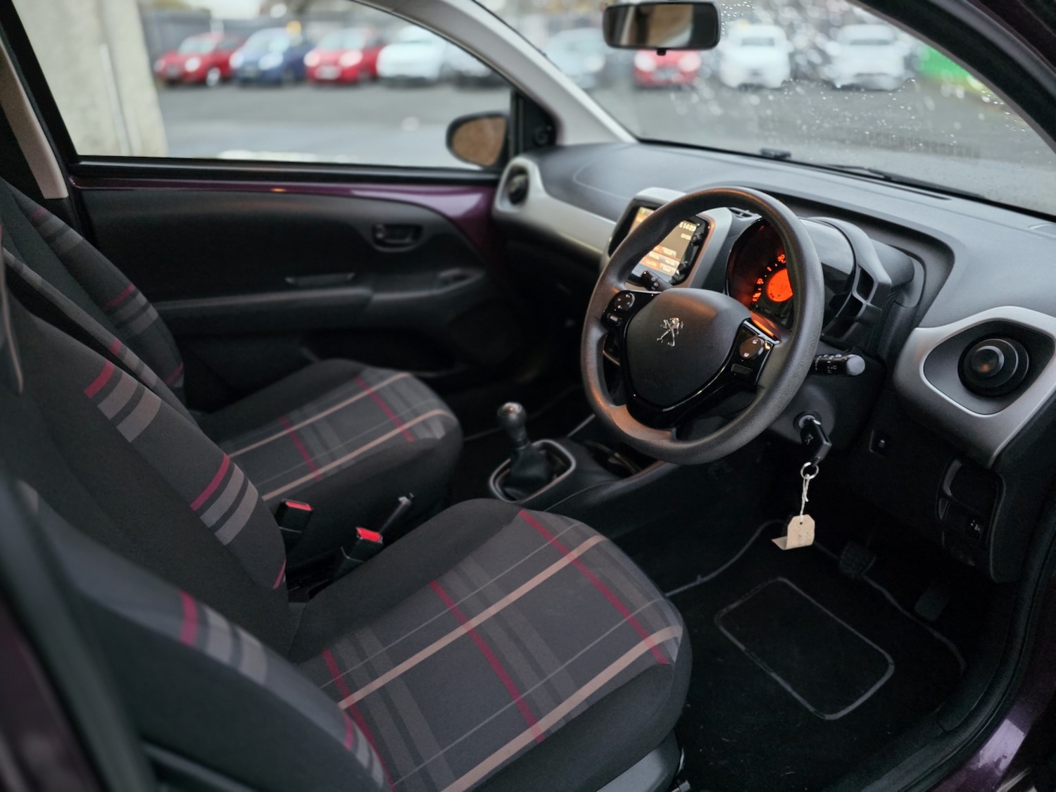 Used Peugeot 108 2016 for sale - 76769776: Photo 16