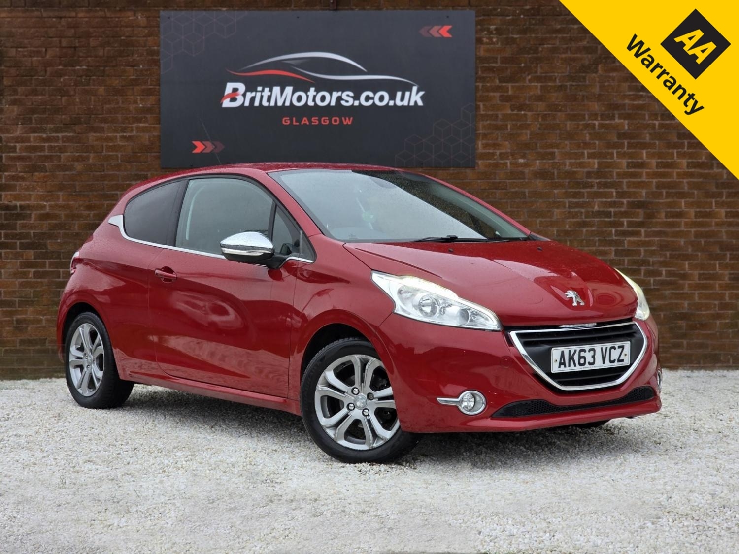 Used Peugeot 208 2014 for sale - 77668630: Photo 1