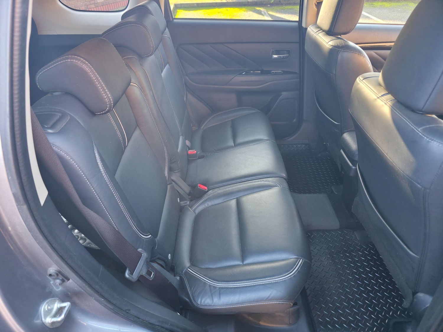 Used Mitsubishi Outlander 2015 for sale - 76800930: Photo 19