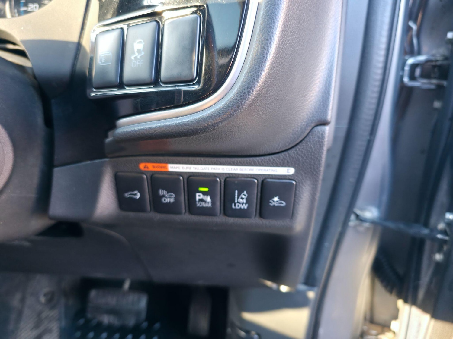 Used Mitsubishi Outlander 2015 for sale - 76800930: Photo 25