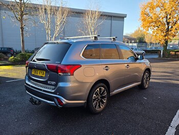 Used Mitsubishi Outlander 2015 for sale - 76800930: Photo