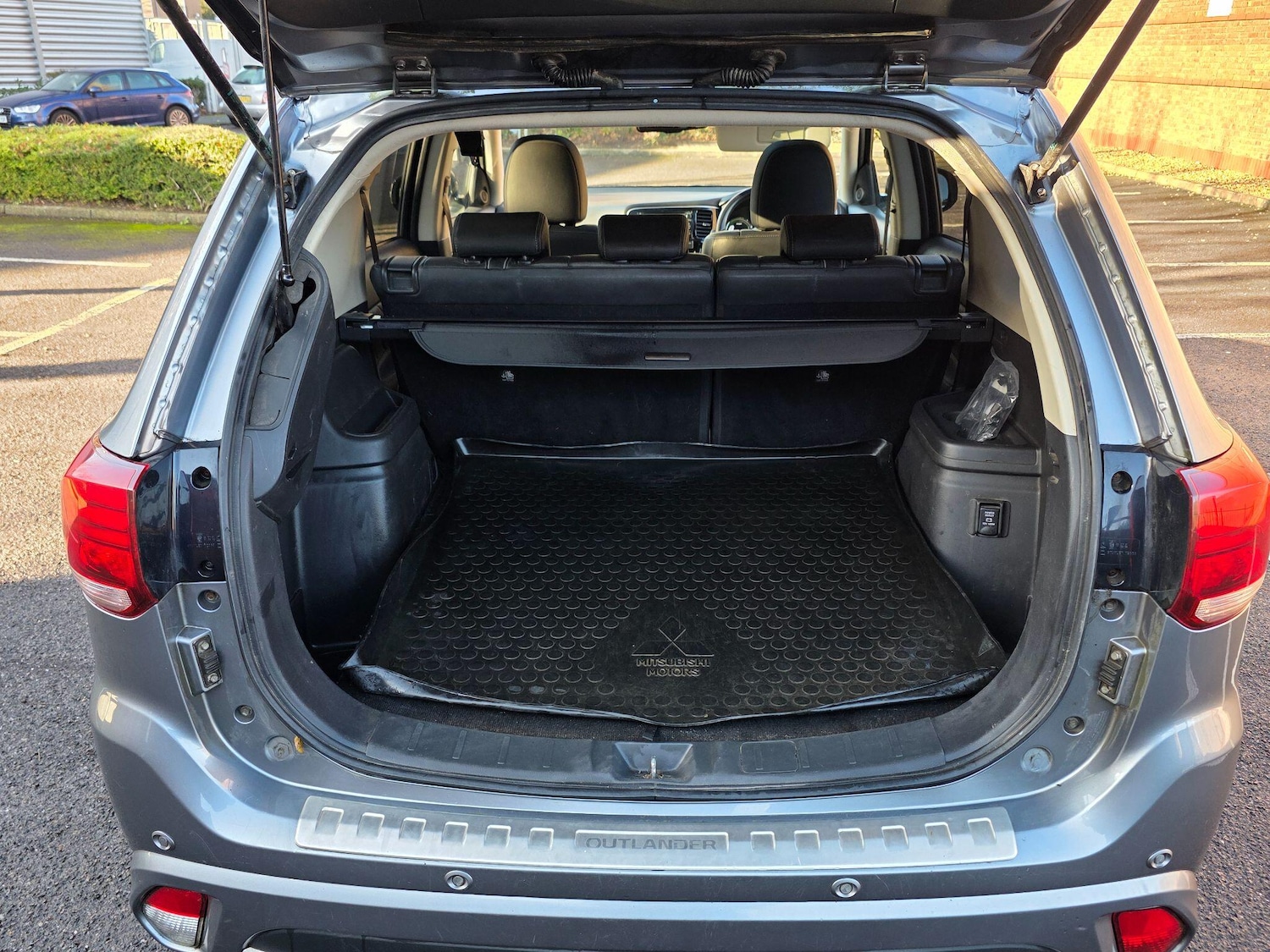 Used Mitsubishi Outlander 2015 for sale - 76800930: Photo 6