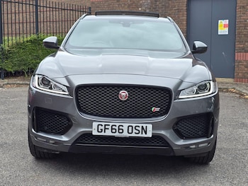 Used Jaguar F-Pace 2016 for sale - 75363861: Photo