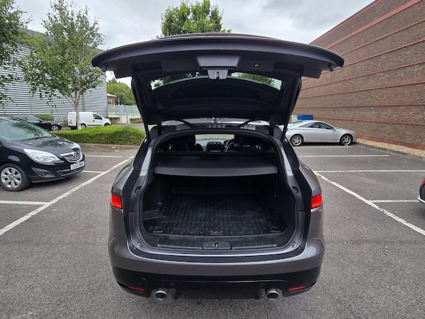 Used Jaguar F-Pace 2016 for sale - 75363861: Photo 7