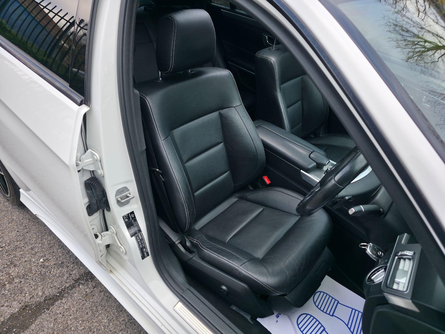 Used Mercedes-Benz E Class 2015 for sale - 76645773: Photo 16