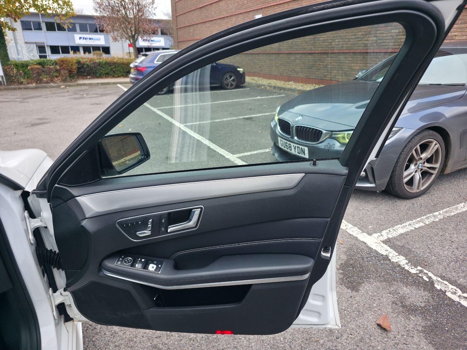 Used Mercedes-Benz E Class 2015 for sale - 76645773: Photo 17