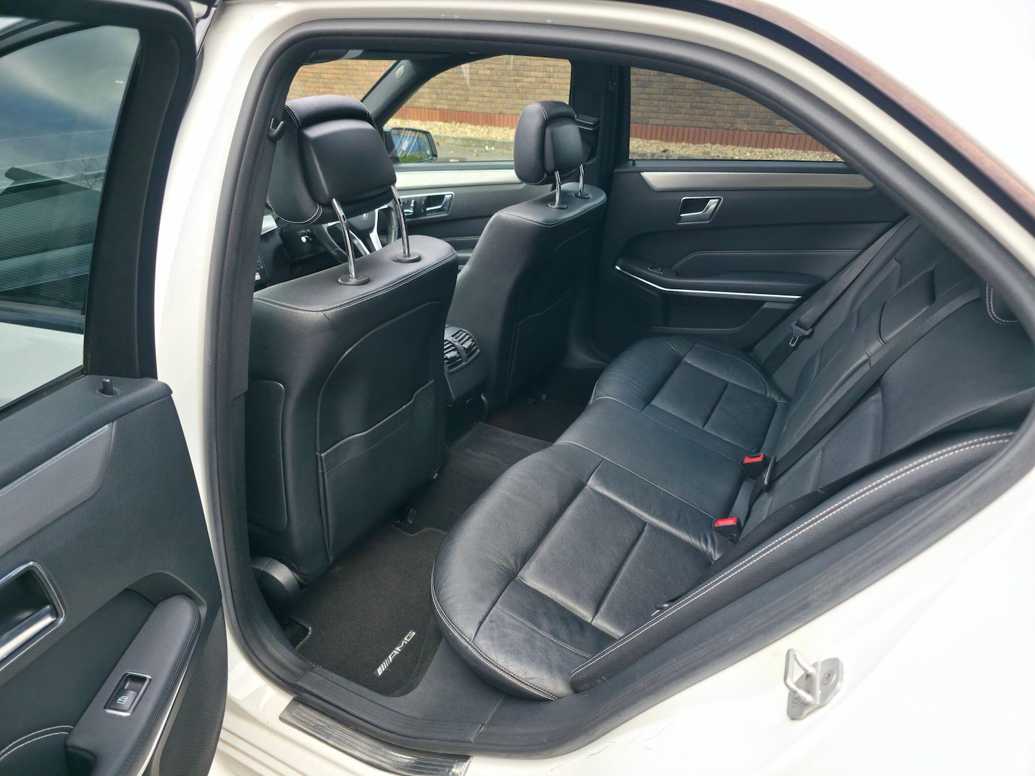 Used Mercedes-Benz E Class 2015 for sale - 76645773: Photo 22