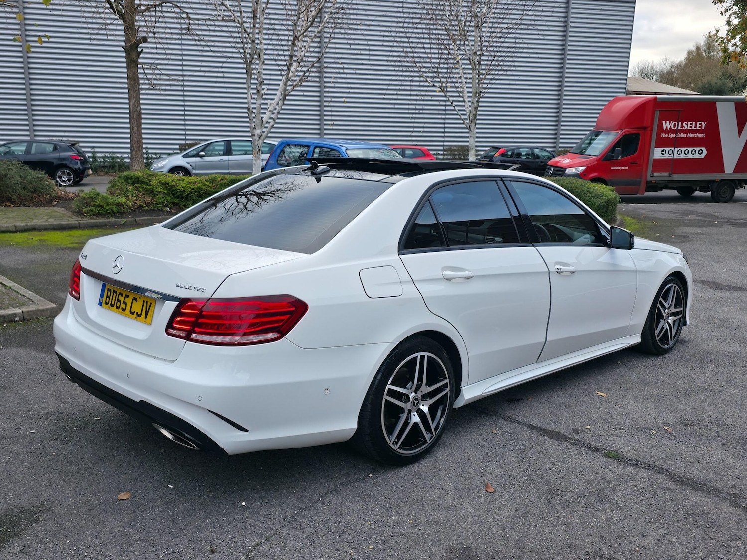 Used Mercedes-Benz E Class 2015 for sale - 76645773: Photo 5
