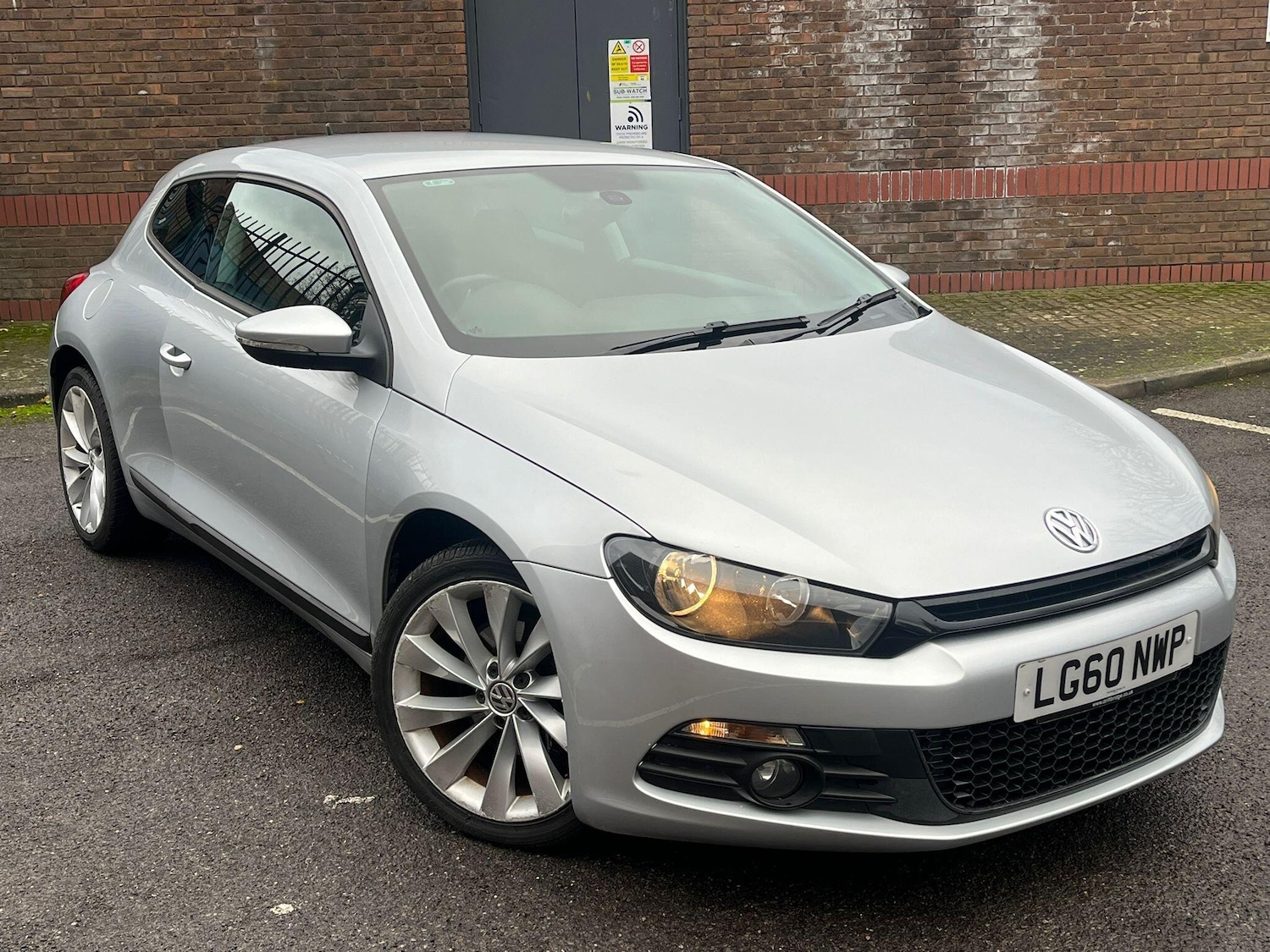 Used Volkswagen Scirocco 2010 for sale - 76688992: Photo 1