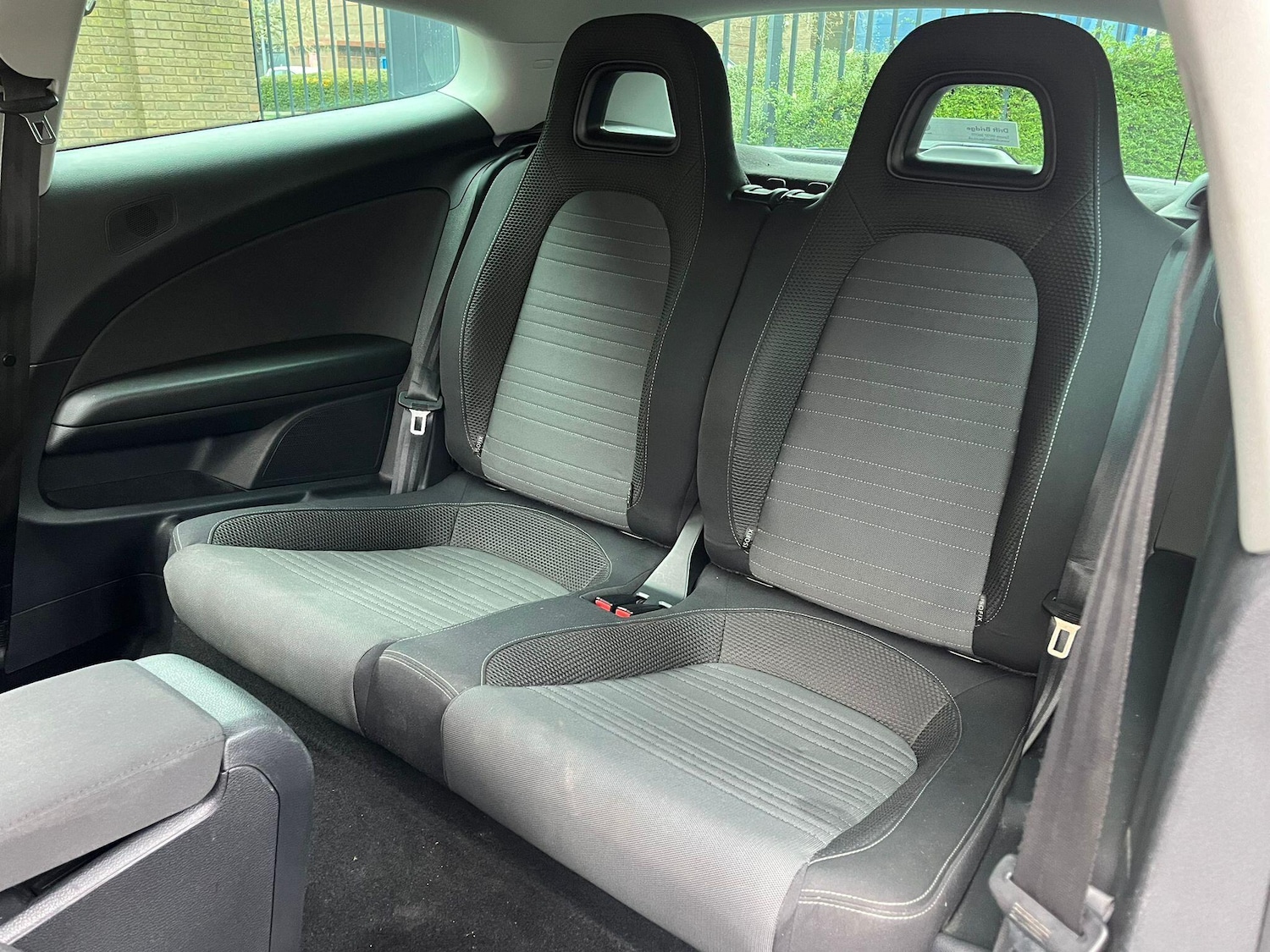 Used Volkswagen Scirocco 2010 for sale - 76688992: Photo 12