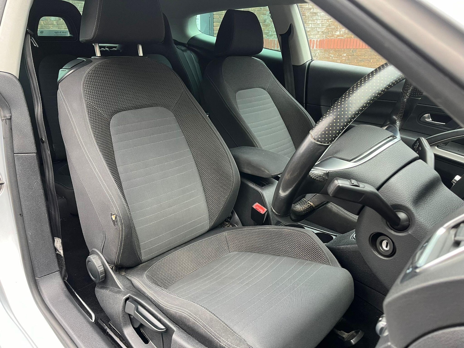 Used Volkswagen Scirocco 2010 for sale - 76688992: Photo 15