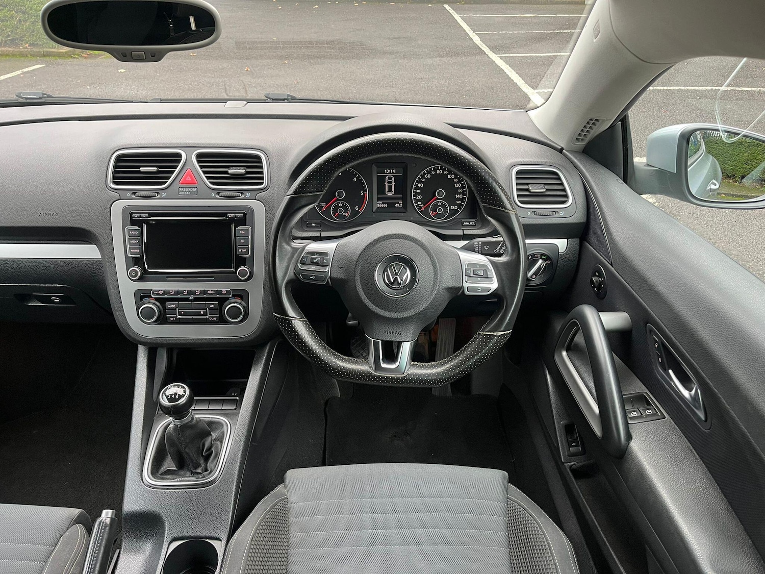 Used Volkswagen Scirocco 2010 for sale - 76688992: Photo 18