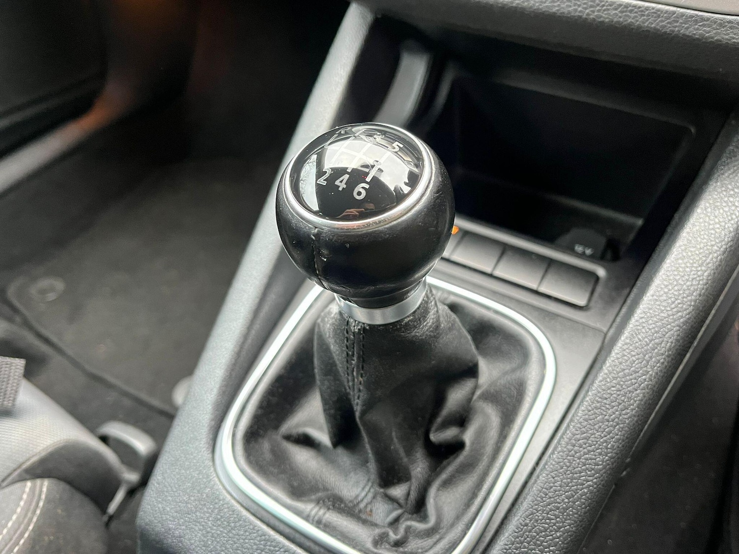 Used Volkswagen Scirocco 2010 for sale - 76688992: Photo 19