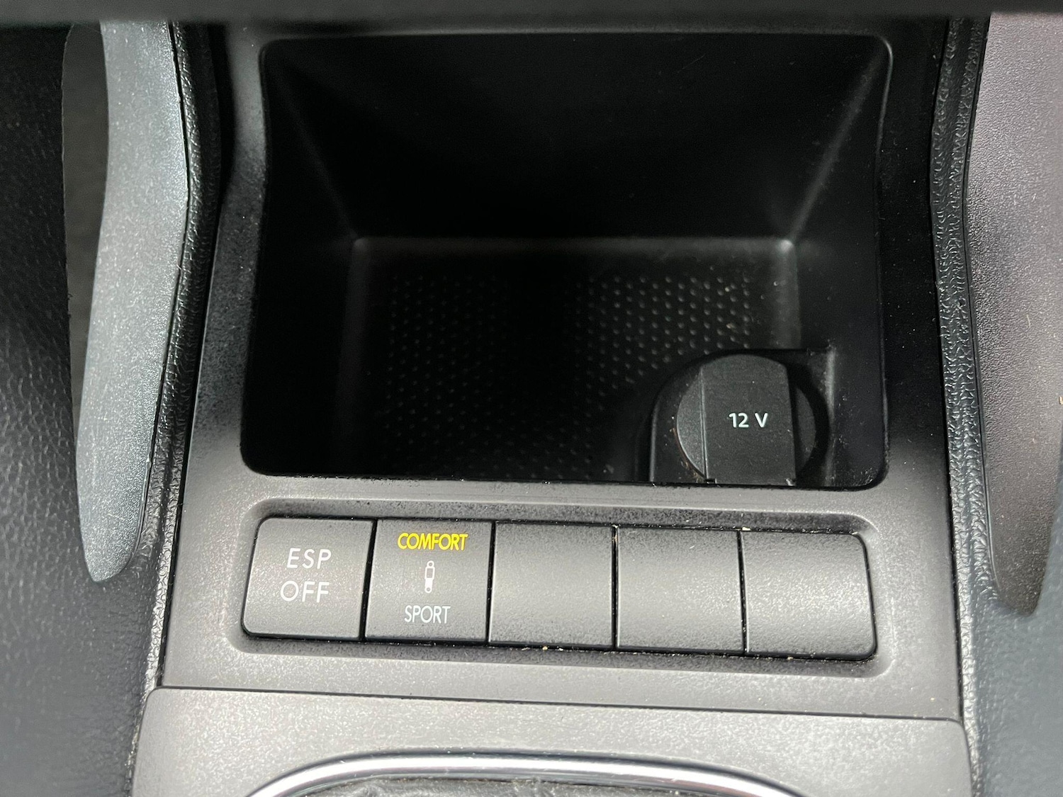 Used Volkswagen Scirocco 2010 for sale - 76688992: Photo 20