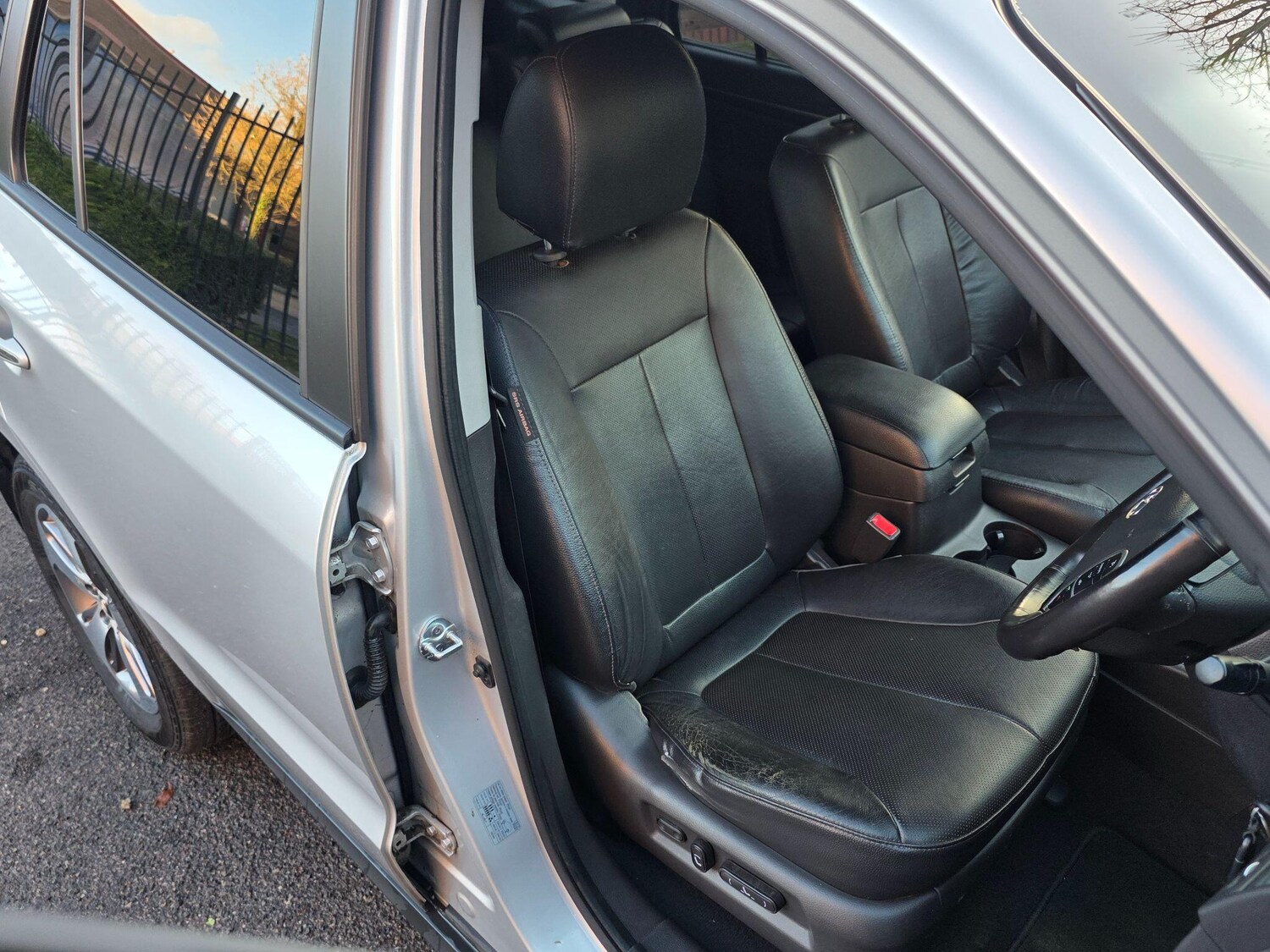 Used Hyundai Santa Fe 2012 for sale - 76772239: Photo 13