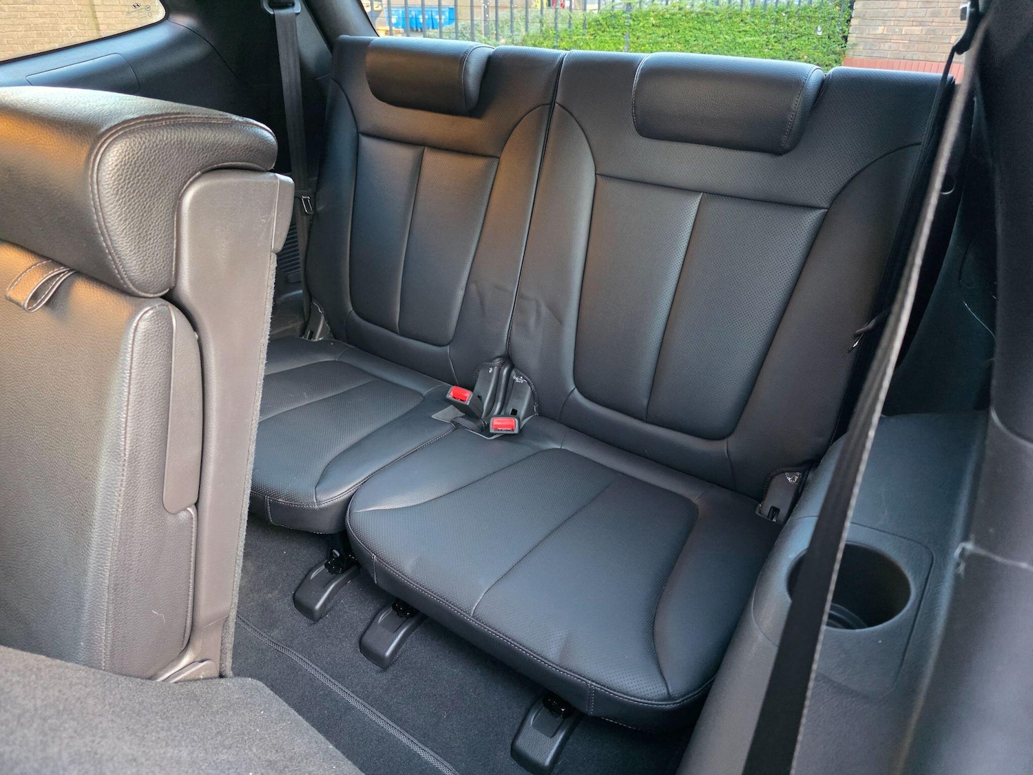 Used Hyundai Santa Fe 2012 for sale - 76772239: Photo 23