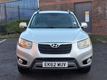 Used Hyundai Santa Fe 2012 for sale - 76772239: Photo