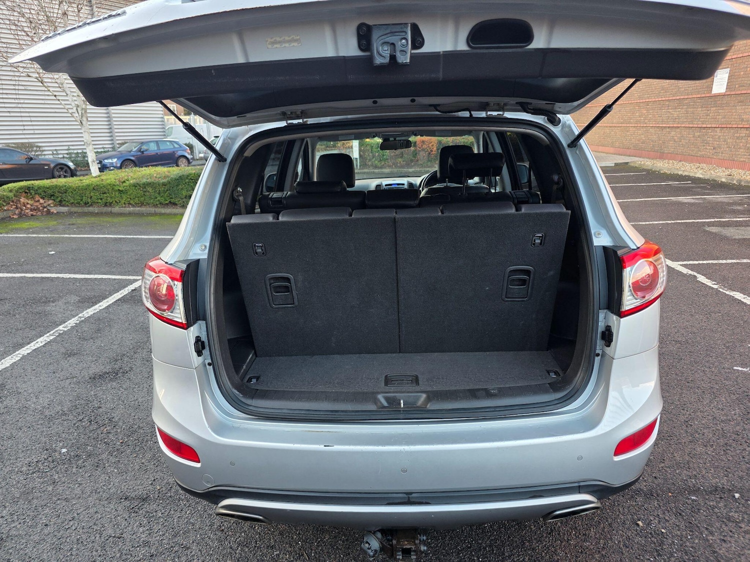 Used Hyundai Santa Fe 2012 for sale - 76772239: Photo 6