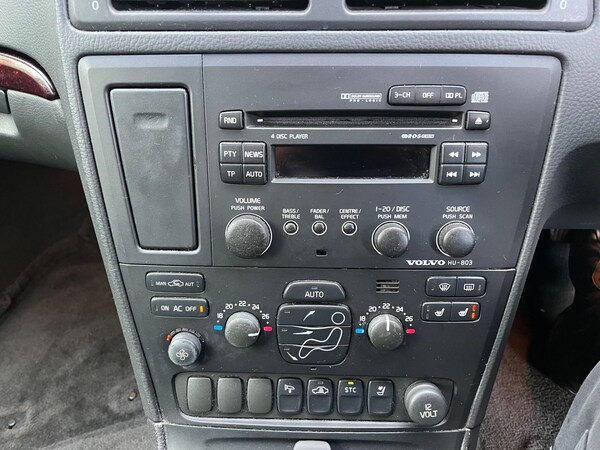Used Volvo S60 2004 for sale - 76214281: Photo 18
