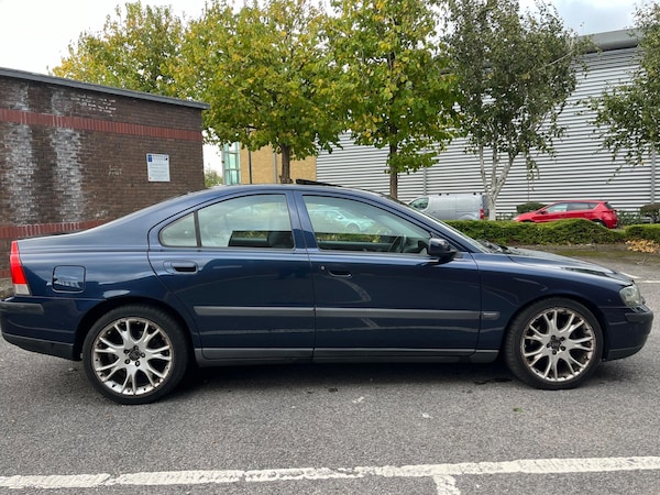 Used Volvo S60 2004 for sale - 76214281: Photo 3