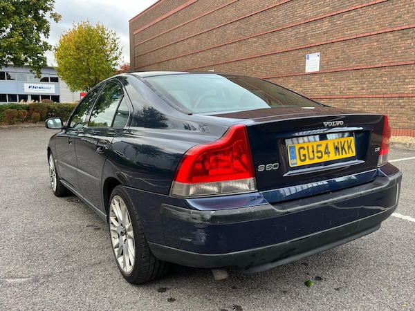 Used Volvo S60 2004 for sale - 76214281: Photo 6