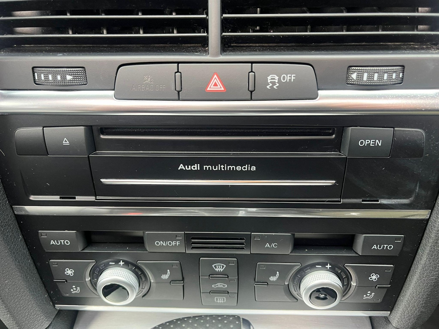 Used Audi Q7 2015 for sale - 76701129: Photo 27