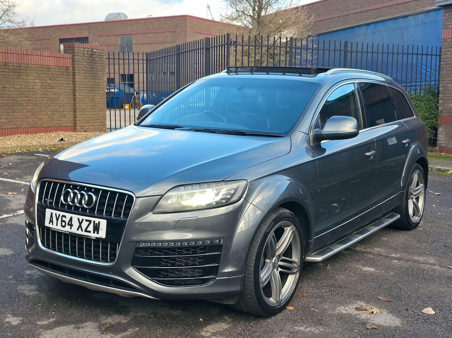 Used Audi Q7 2015 for sale - 76701129: Photo 3