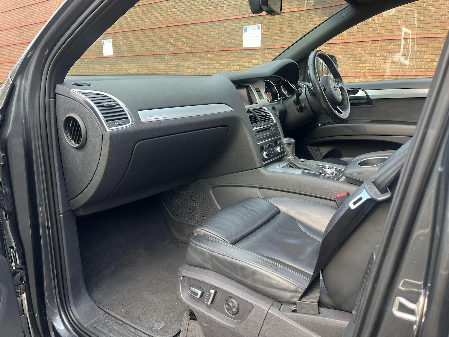 Used Audi Q7 2015 for sale - 76701129: Photo 39