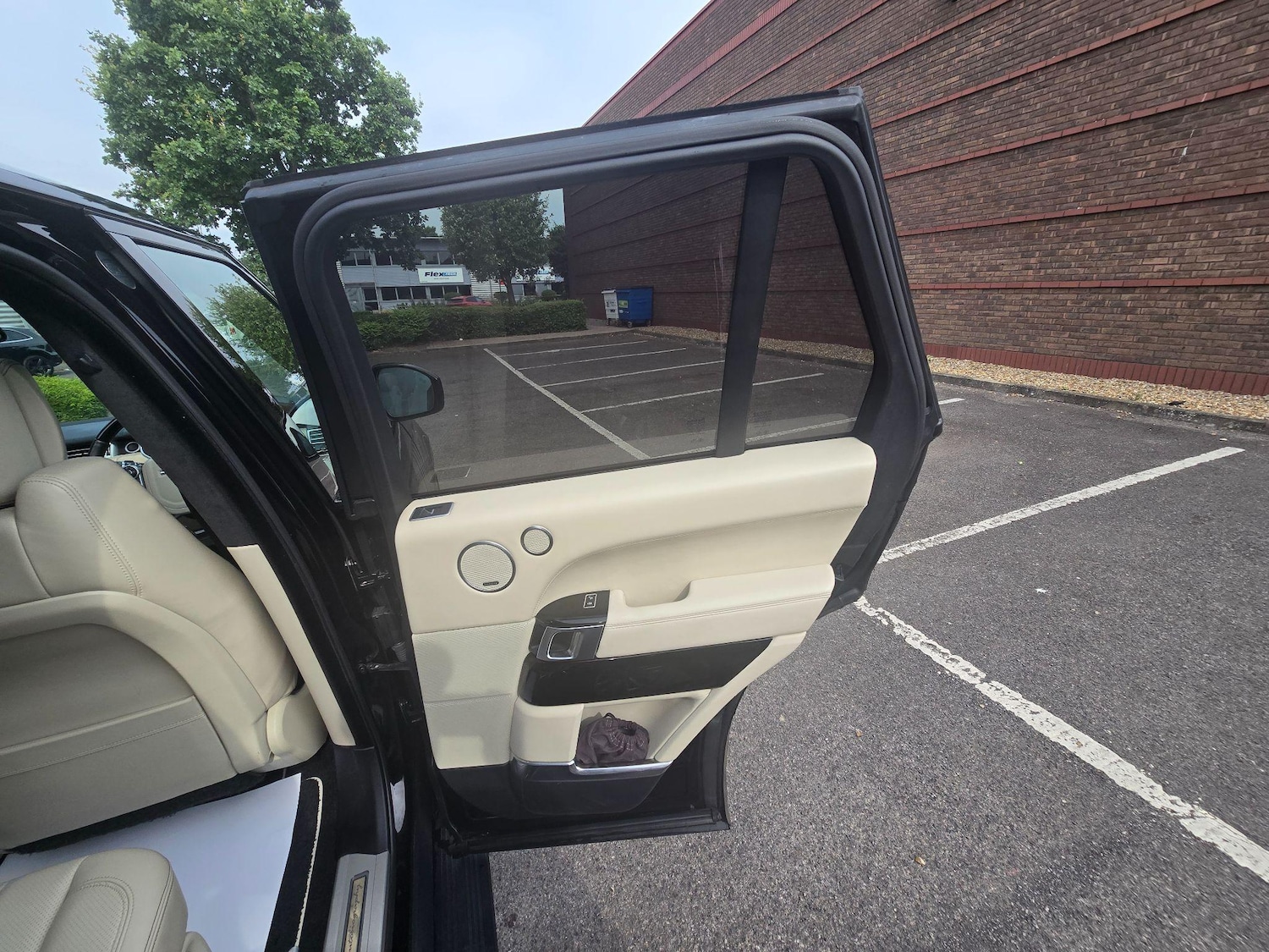 Vehicle 29