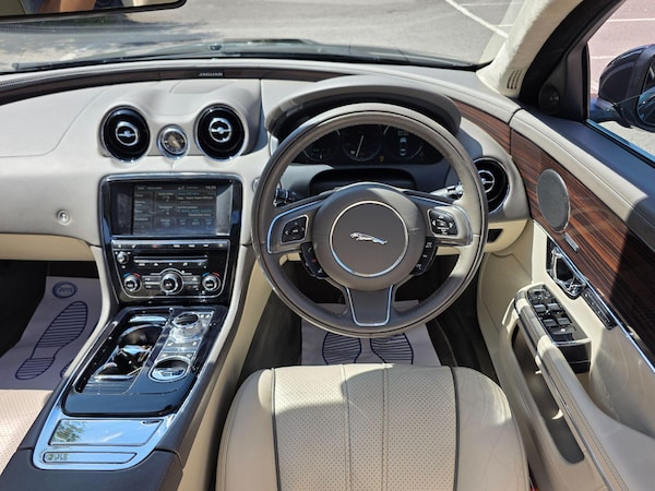 Used Jaguar XJ 2014 for sale - 75508318: Photo 14